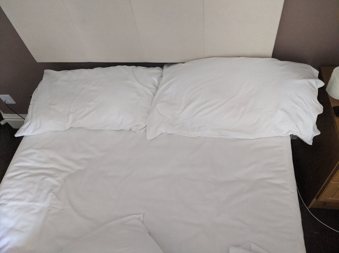 The Queen Hotel主图