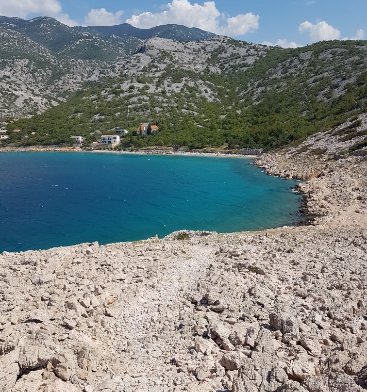 Lukovo Beach景点图片