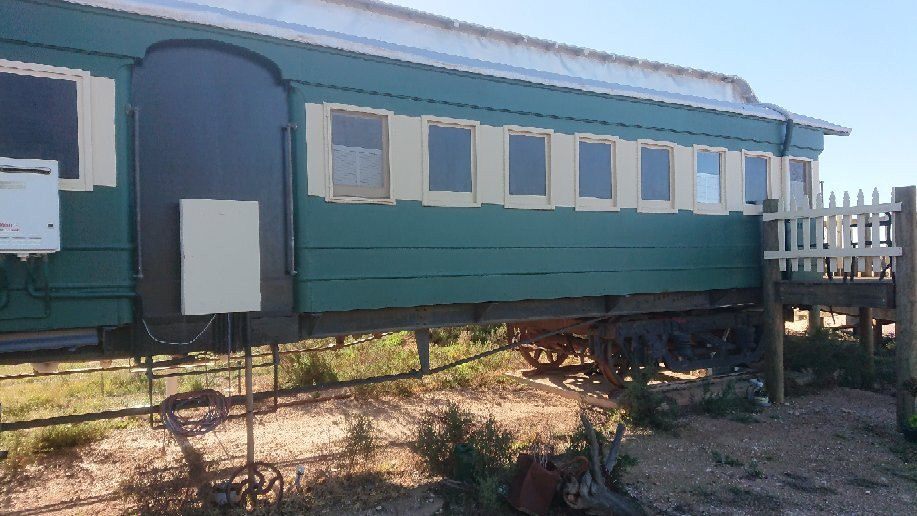 Off The Rails, Carriage B&B主图