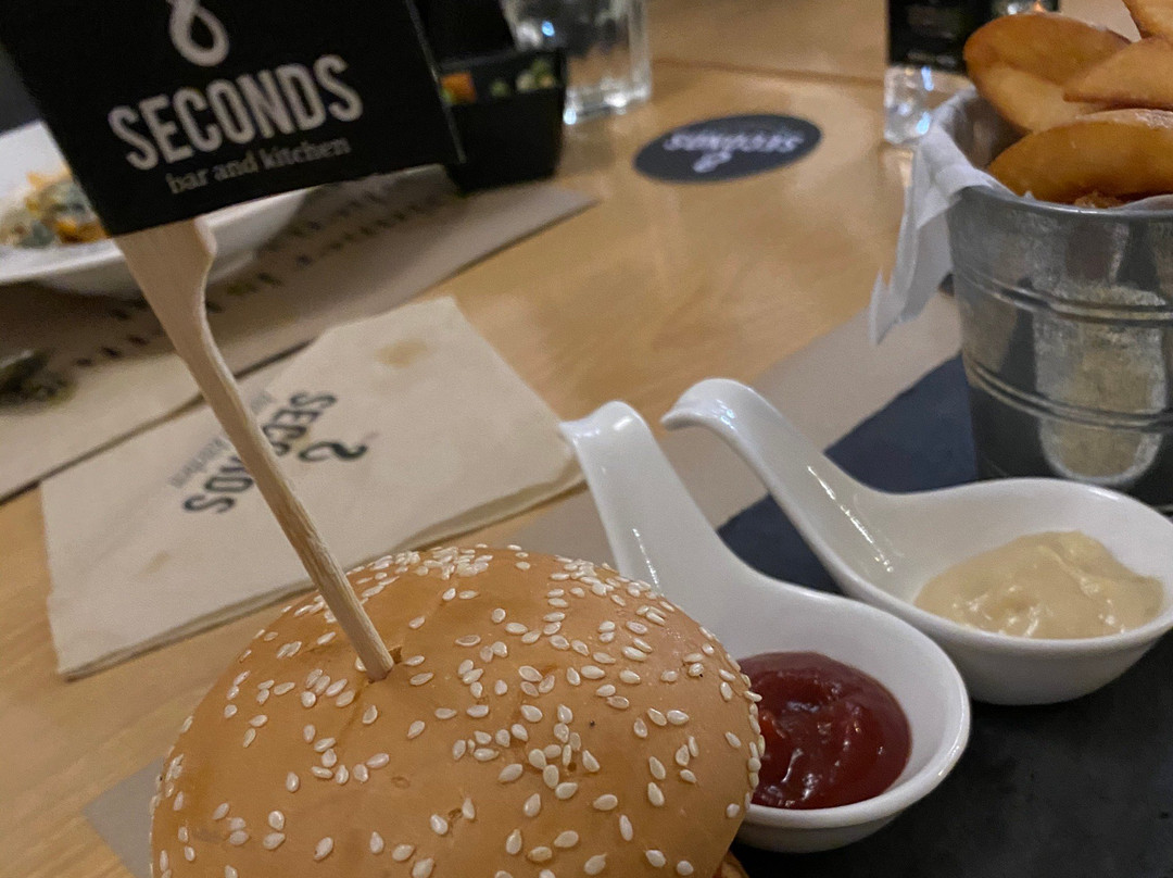 8 Seconds Bar and Kitchen