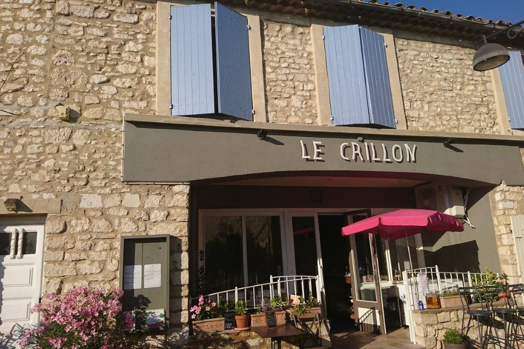Le Crillon Hotel主图