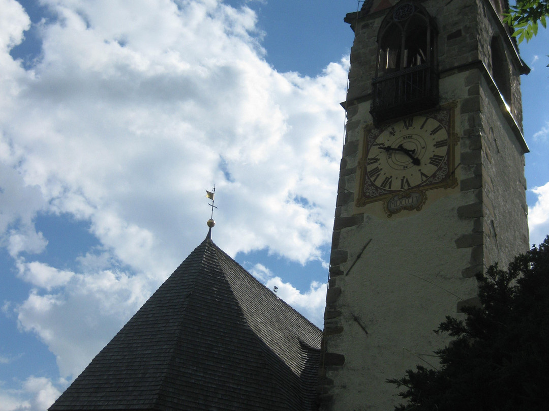 Chiesa Di Santa Barbara-La Valle必去景点