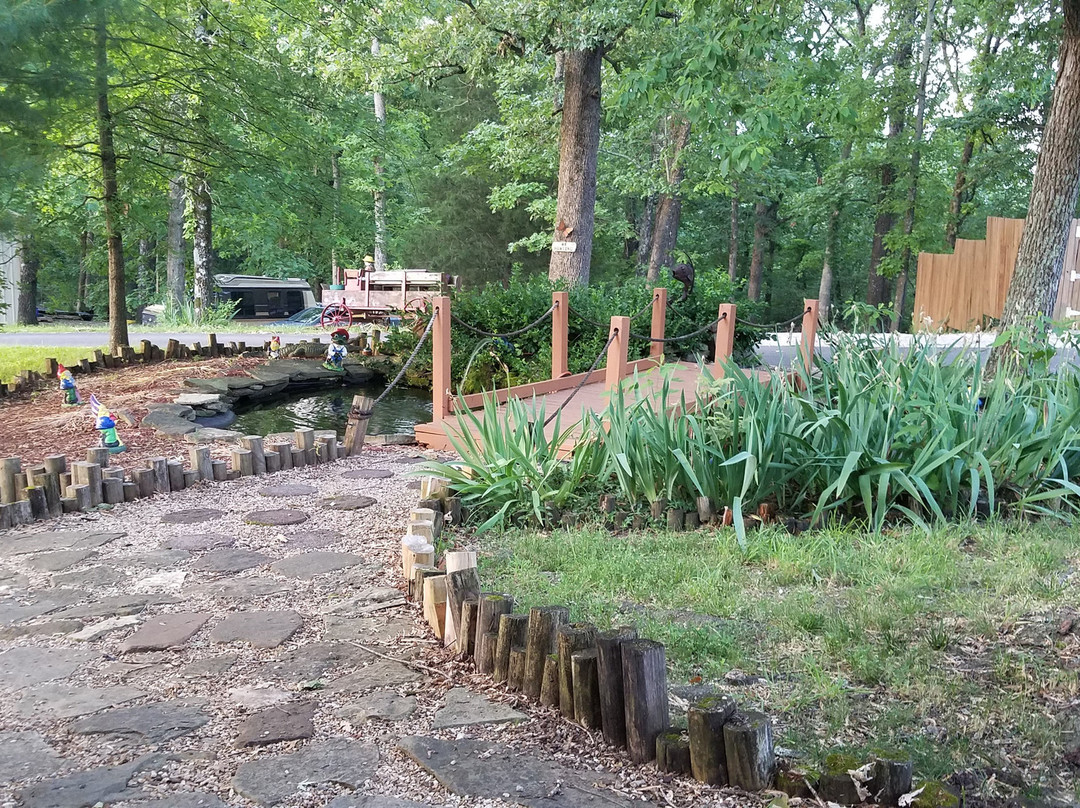 Shady Acre Inn & Suites主图