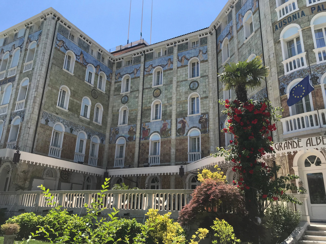Grande Albergo Ausonia Hungaria-利多必去景点