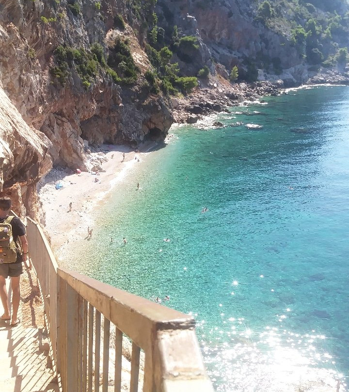 Pasjaca Beach景点图片