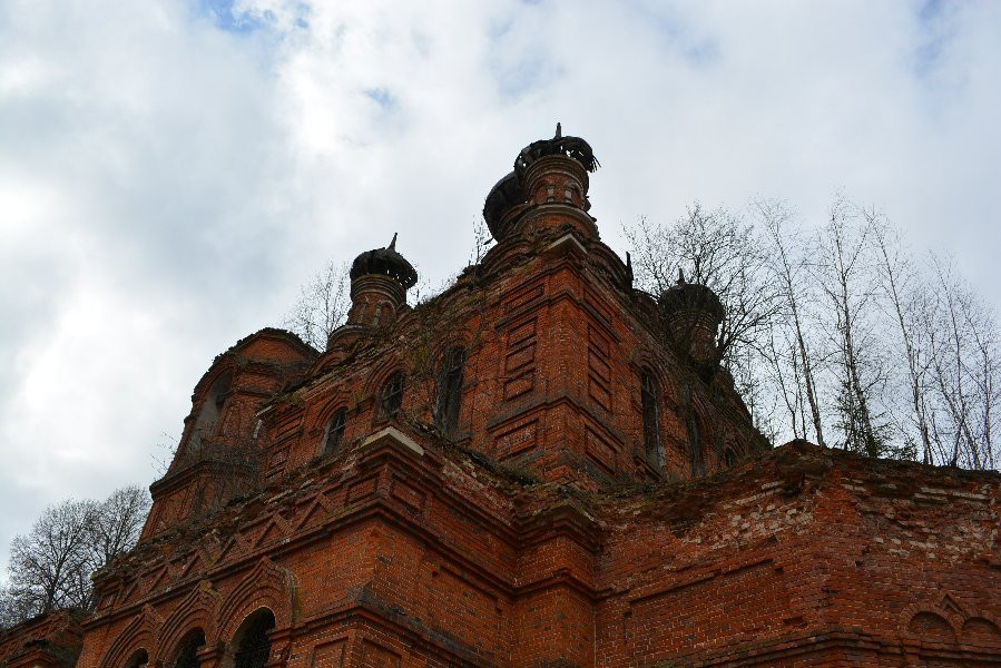 Nikolaya Chudotvortsa Church-Porech'ye必去景点