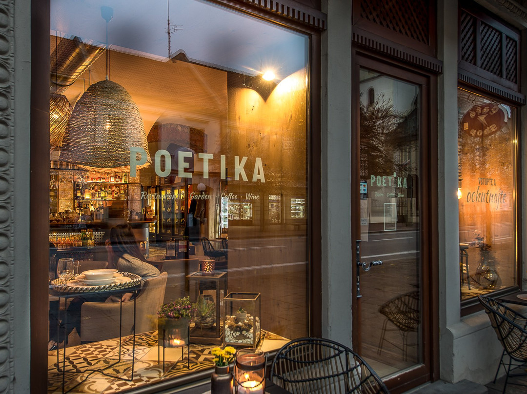 Poetika Bistro & Coffee & Wine