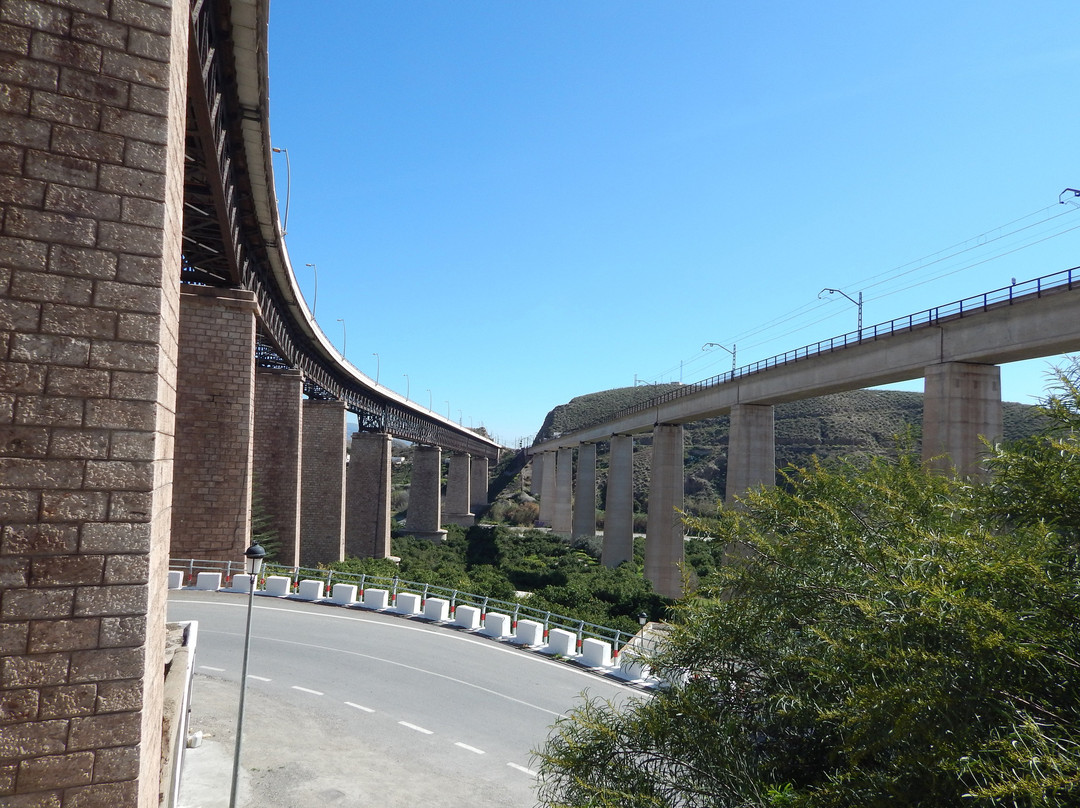Puente Antiguo-Santa Fe de Mondujar必去景点