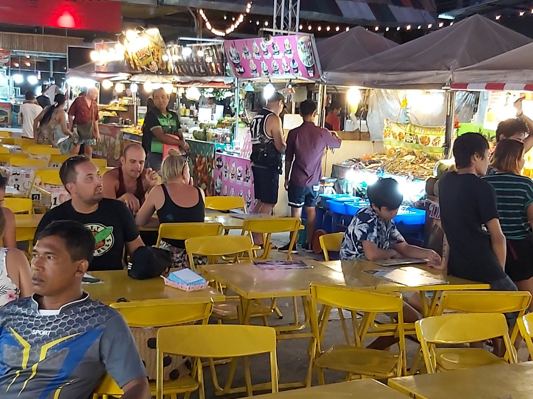Bangla Night Market-芭东海滩必去景点