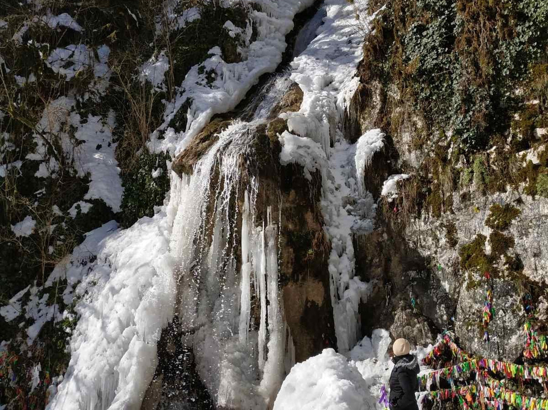 Waterfall Men's Tears景点图片