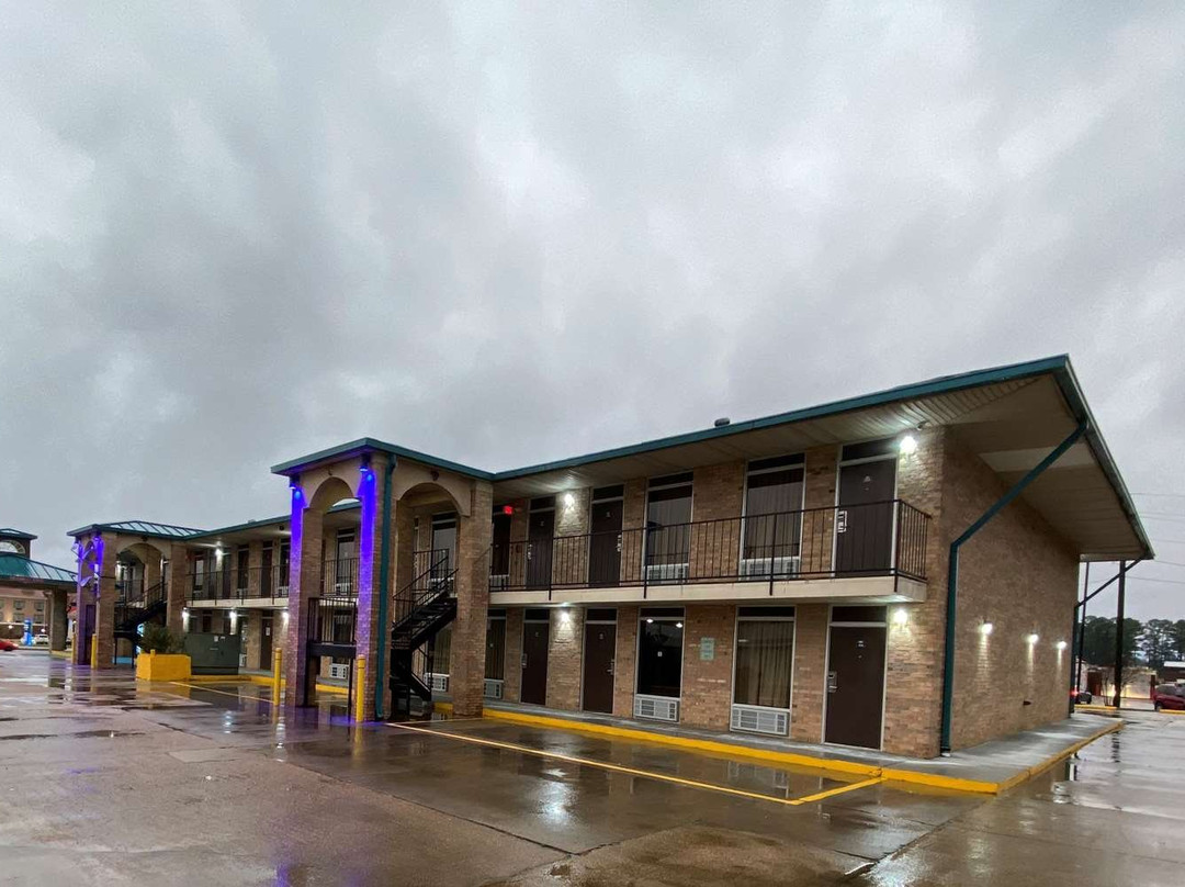 Days Inn by Wyndham Forest主图