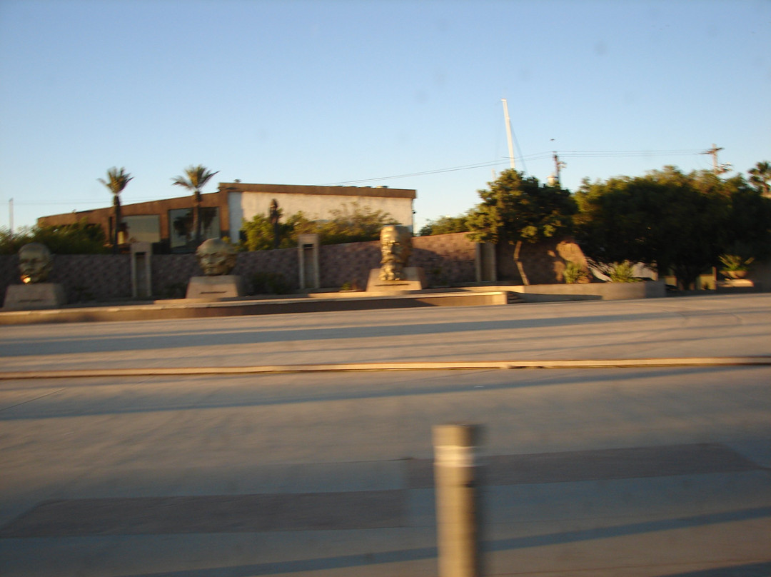 Plaza Civica-恩塞纳达必去景点