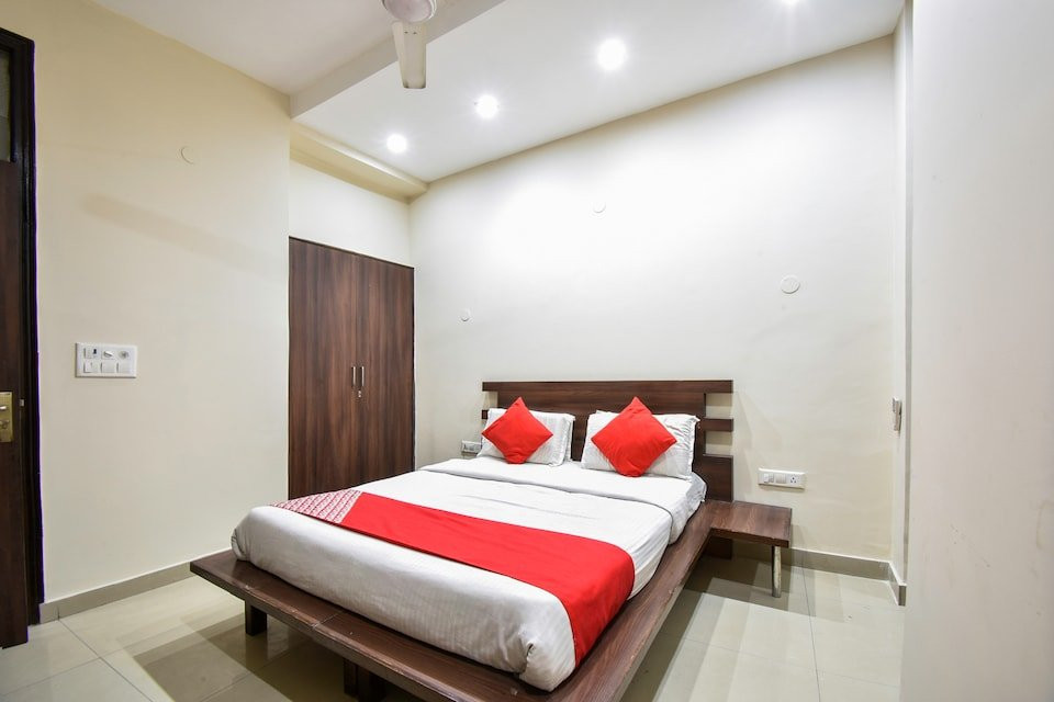 OYO 2615 Hotel Lords主图