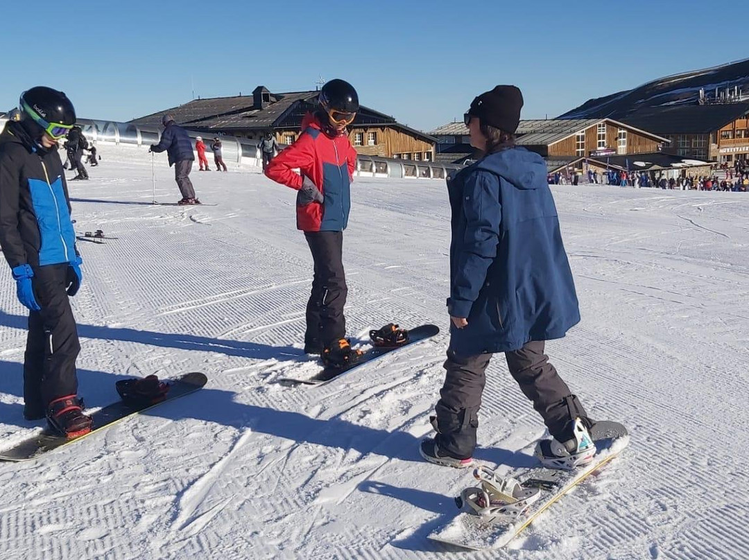 Baraka Ski & Snowboard Sierra Nevada景点图片