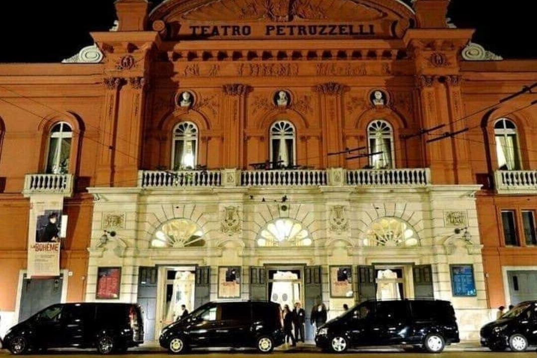 NCC BARI PUGLIA VIP - Transfer Apulia Airport - Noleggio con Conducente-巴里必去景点