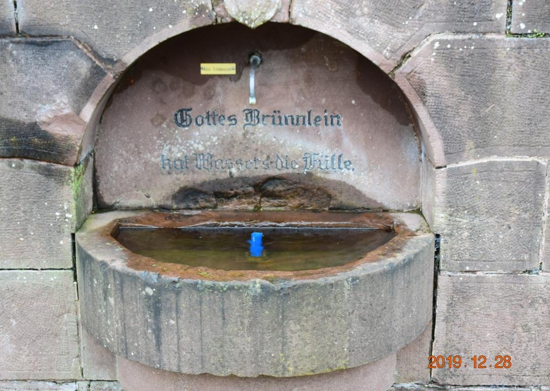 Evangelische Stadtkirche-希尔塔赫必去景点