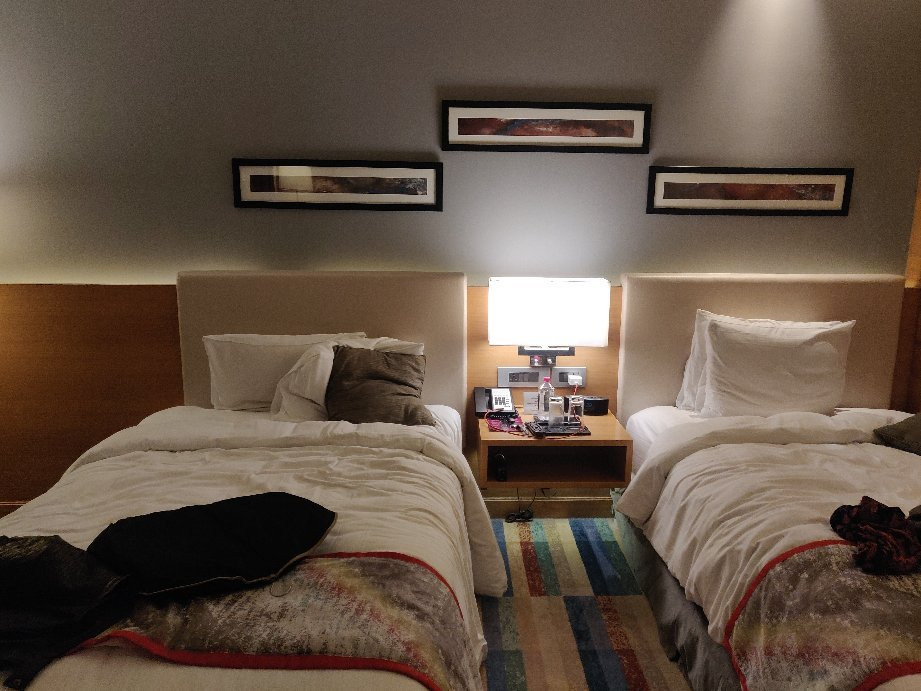 皇冠广场酒店主图