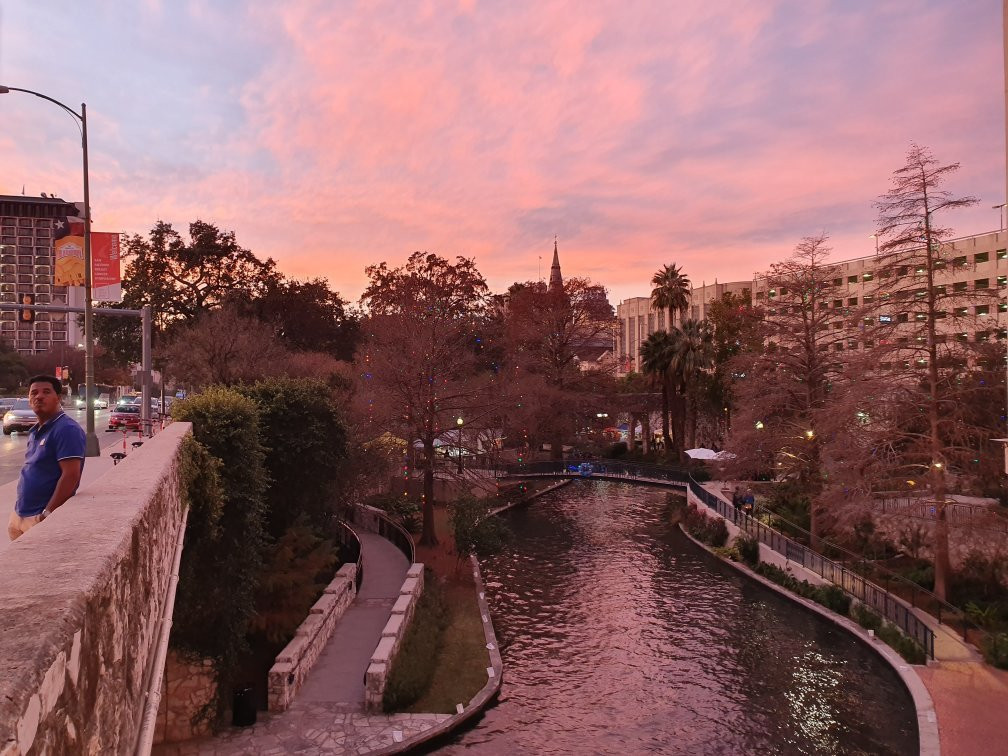 Henry B. Gonzalez Convention Center-圣安东尼奥市必去景点