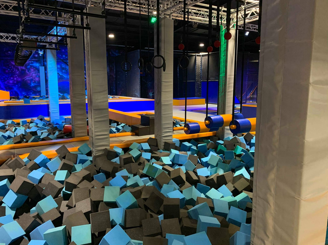 Trampoline Park Gravity Space La Garde景点图片