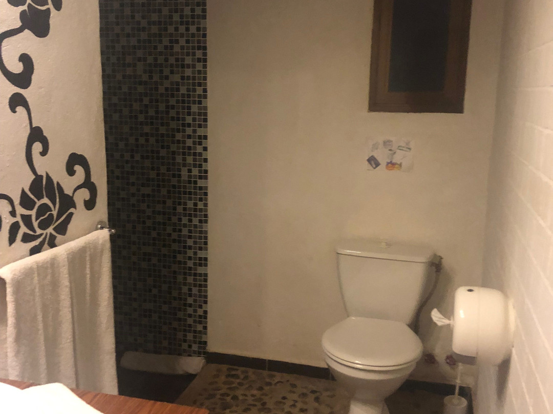 Rova Hotel主图