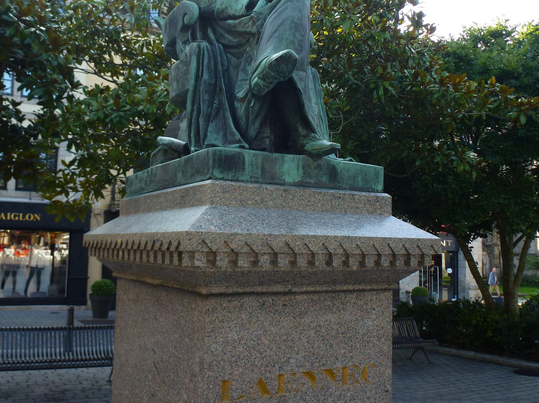 Monument a Rene Laennec景点图片