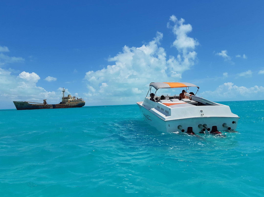 Provo Elite Charters-普罗维登西亚莱斯必去景点