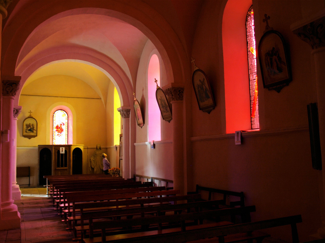 Eglise Saint Georges-Etroussat必去景点