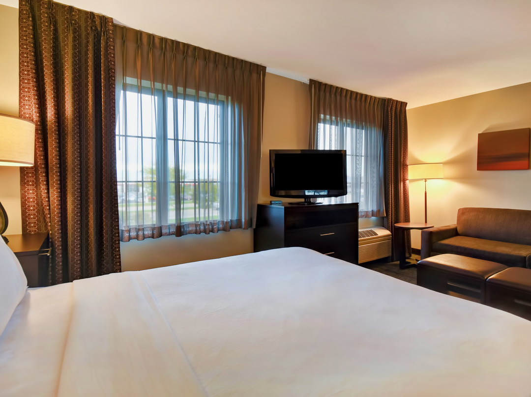 Staybridge Suites Madison-east By IHG主图