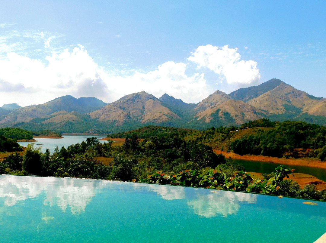 沙罗义度假村主图