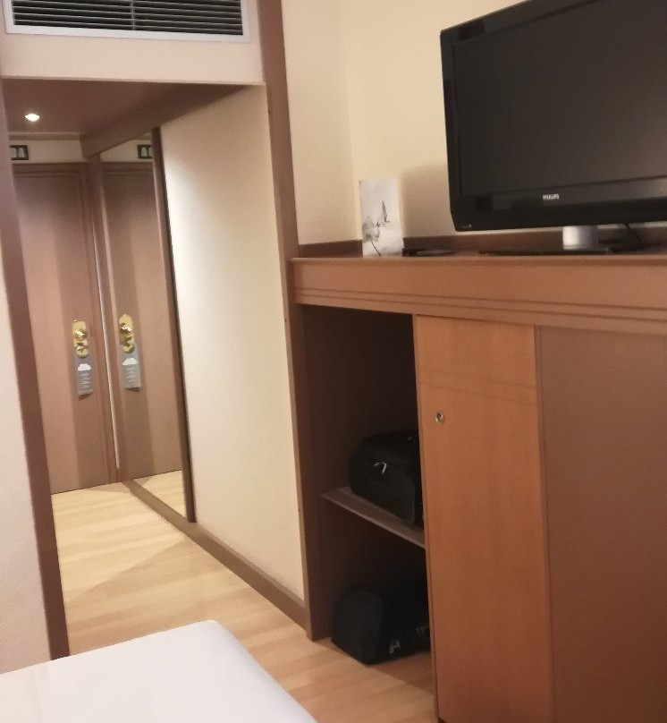 阿尔伯雷特酒店主图