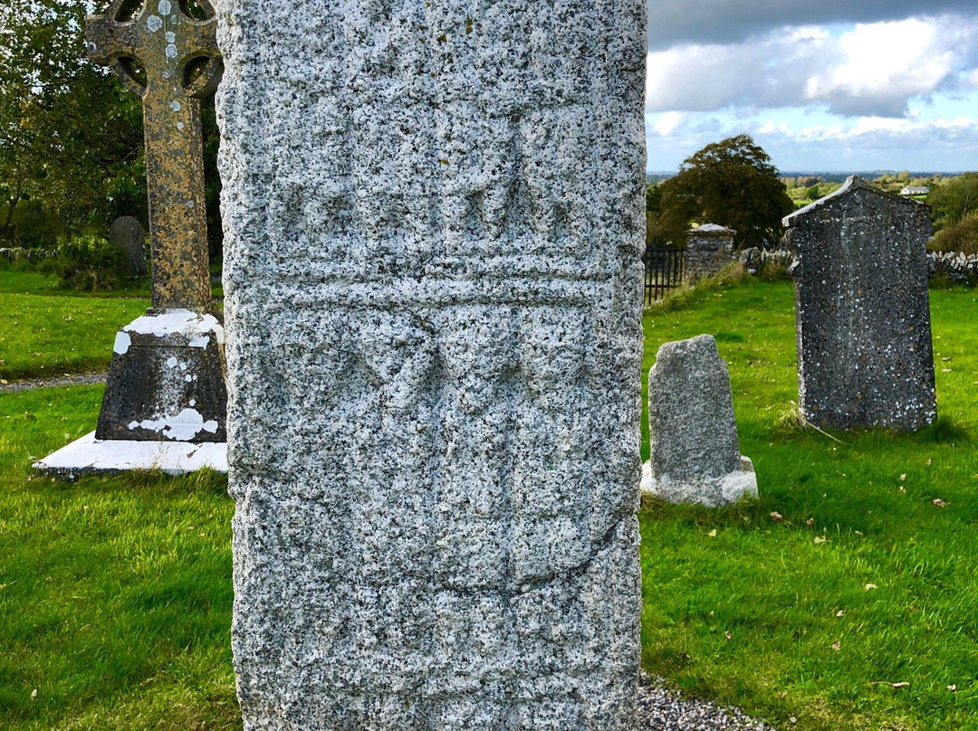Old Kilcullen Round Tower and High Cross-Kilcullen必去景点
