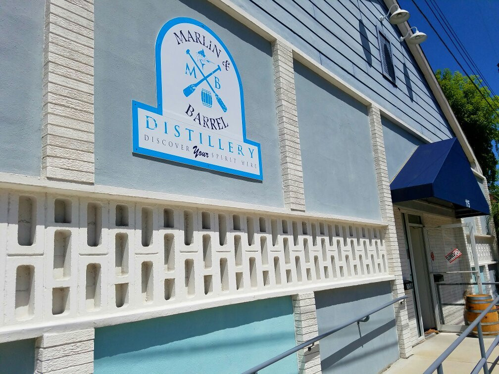 费尔南迪纳岛旅游景点-Marlin & Barrel Distillery