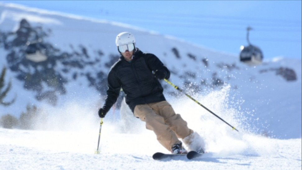 Getboards Ski & Snowboard Rentals景点图片