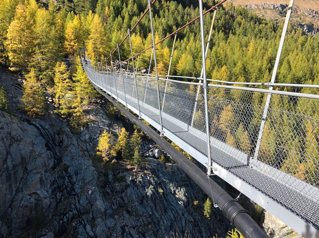 Furi Suspension Bridge-策马特必去景点