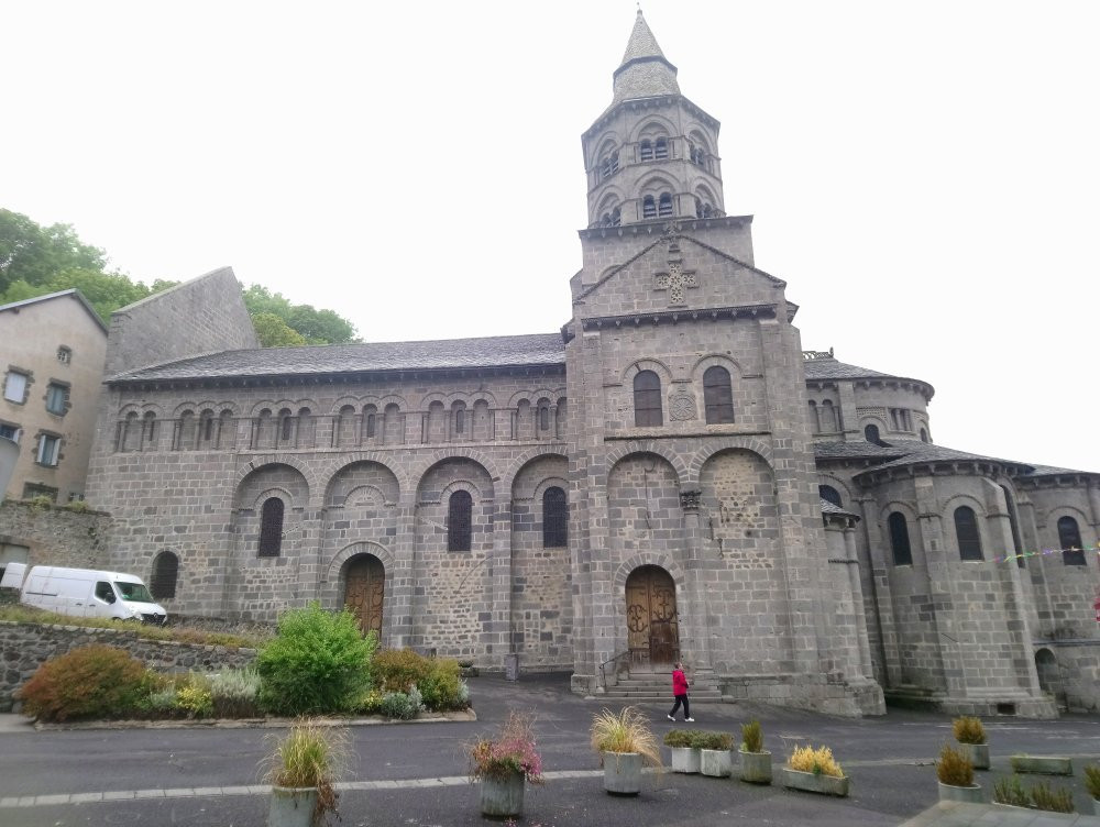 Église de Saint-Nectaire景点图片