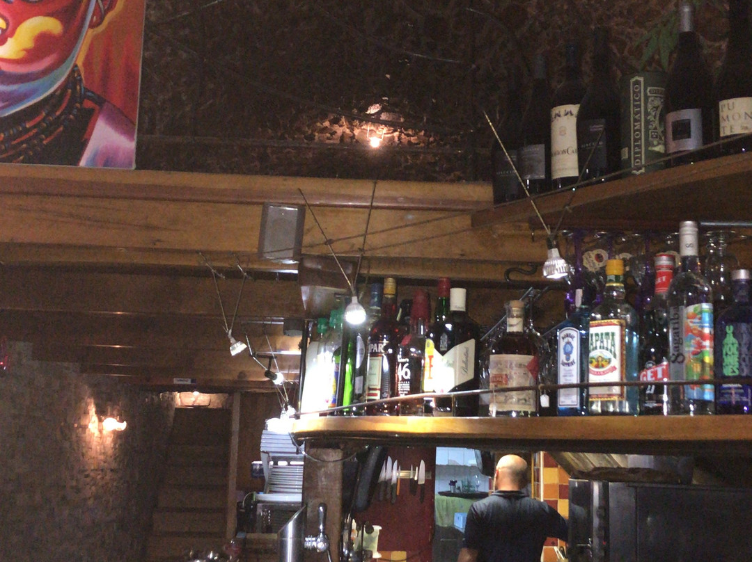 La Bodega (Ile Rousse)餐厅/美食点评 餐厅地址/餐厅电话/餐厅周边信息/餐厅推荐菜 Tripadvisor猫途鹰