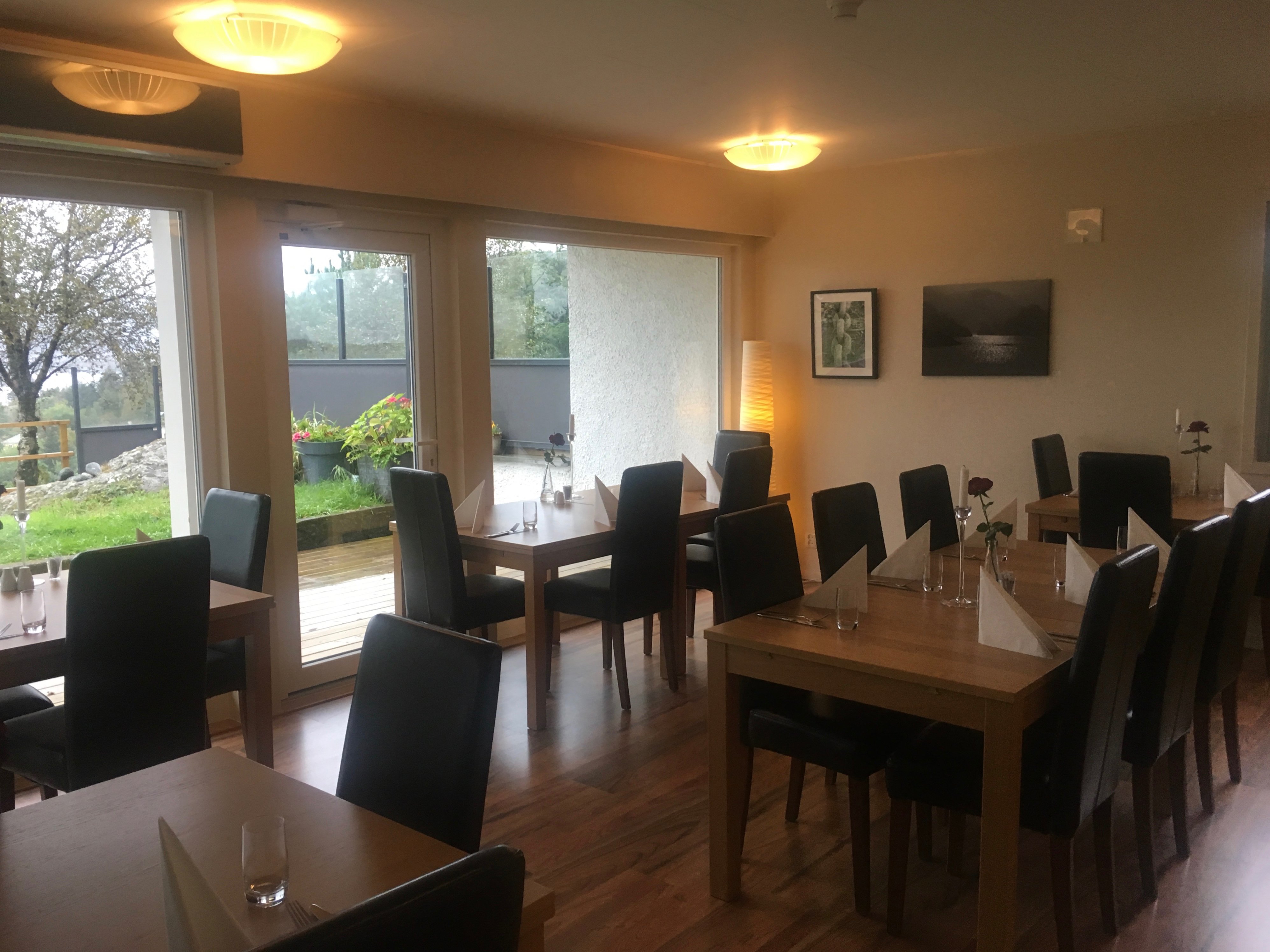 Solund Holiday Apartments-餐饮