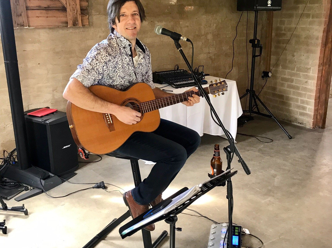 The Grounds of the Ravenswood Homestead主图