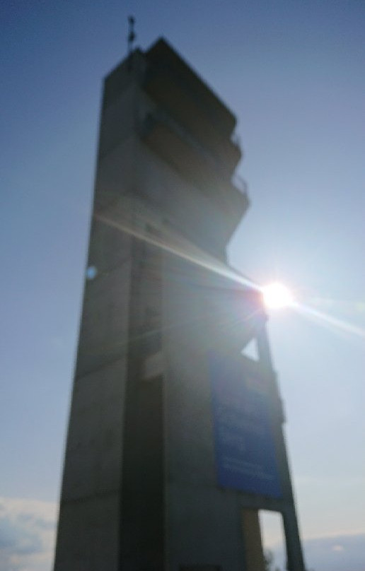 Der Turm am Schweren Berg-Weisswasser必去景点