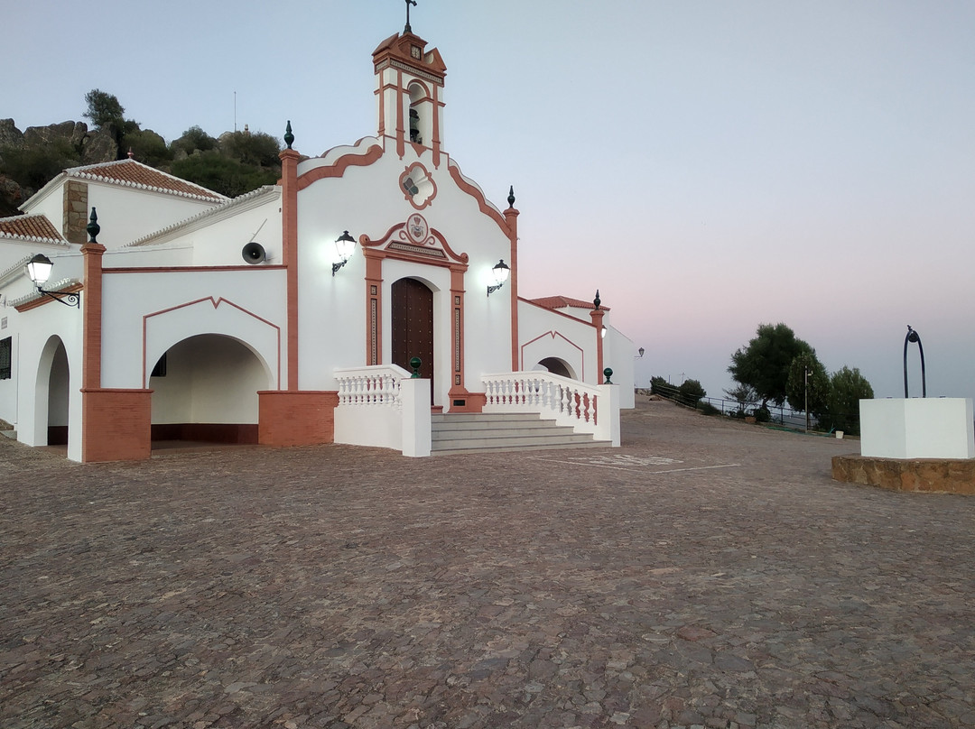 Ermita de la Virgen de la Pena景点图片