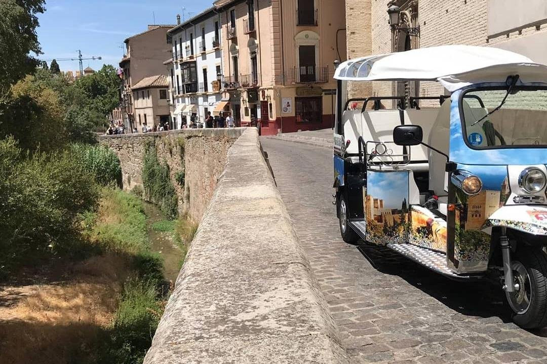 TUK TUK RUTAS GRANADA-格拉纳达必去景点