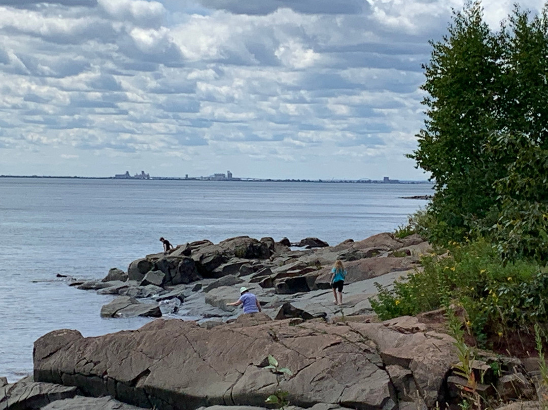 Brighton Beach Park-德卢斯必去景点