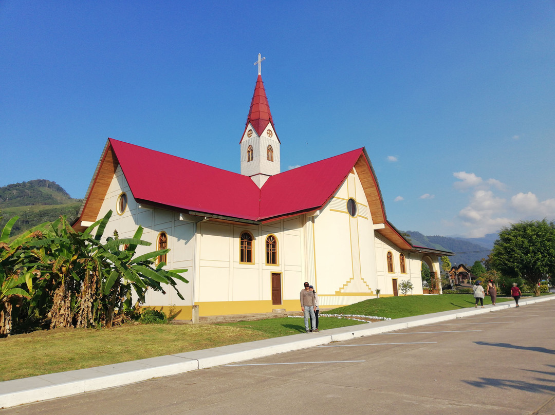 Plaza de Armas de Pozuzo-波苏索必去景点