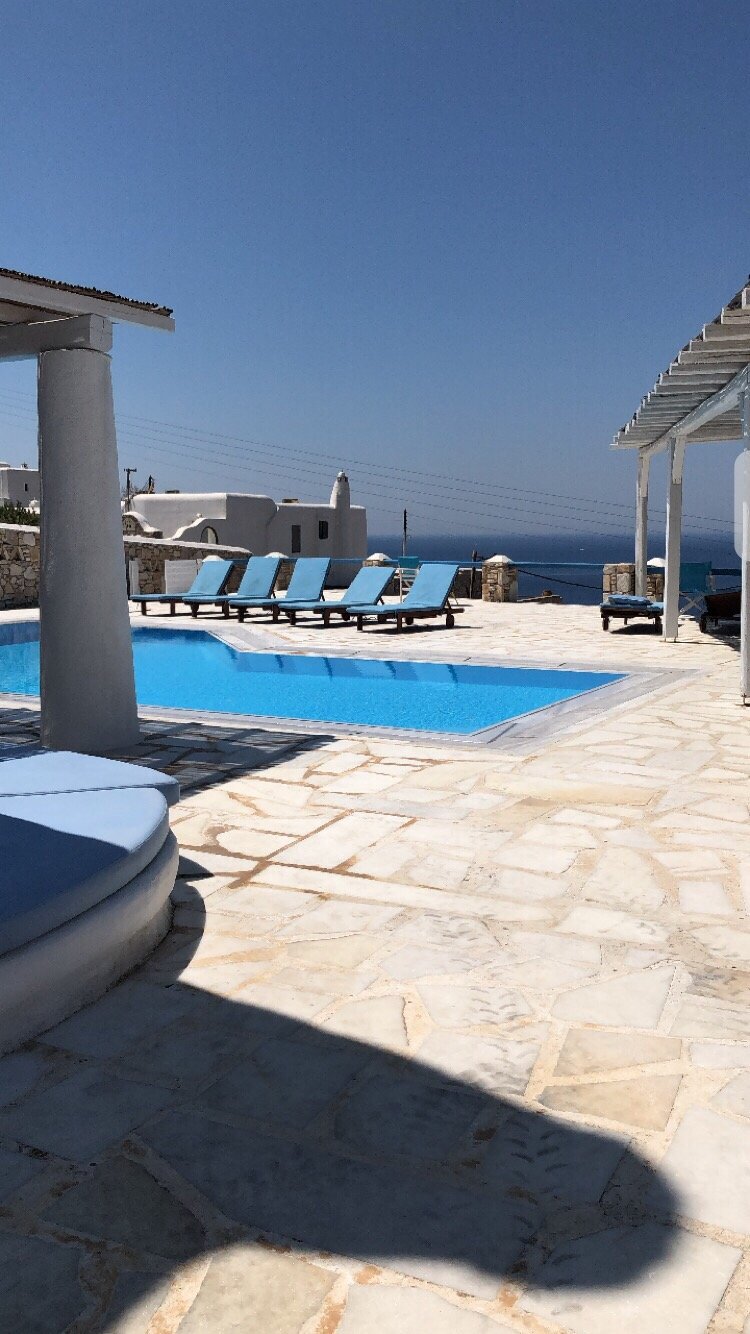 Adonis Villa-官方