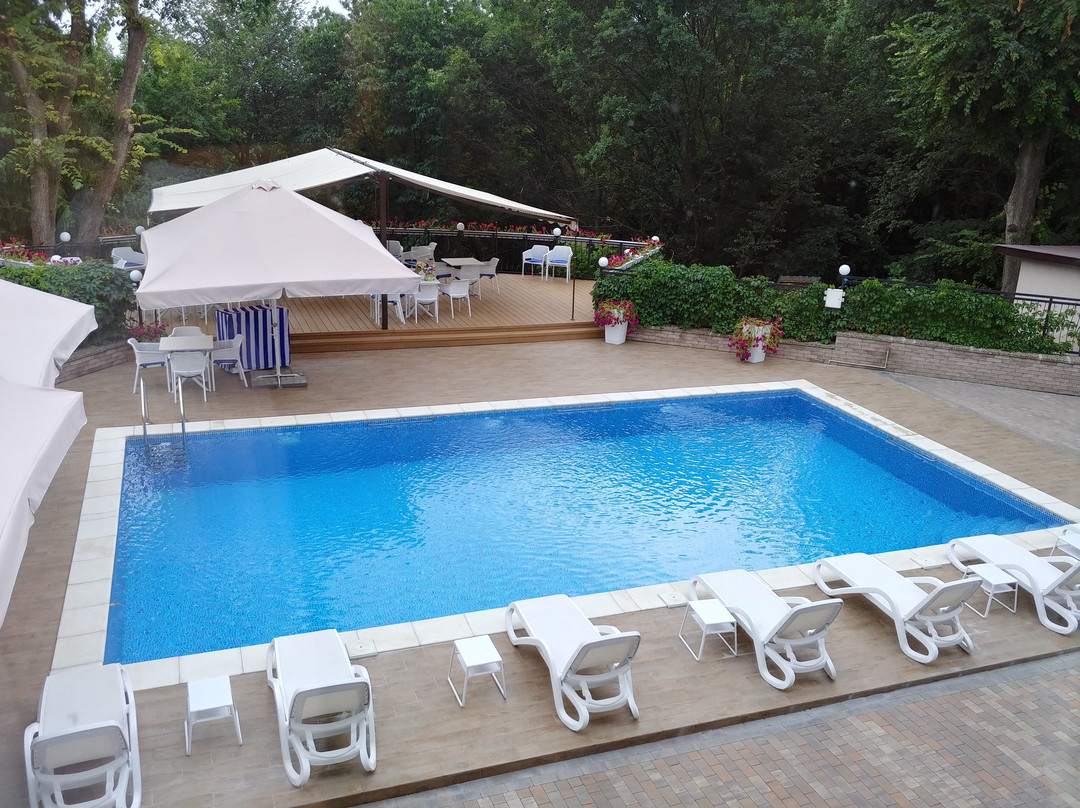 Otel'no-Restorannyy Kompleks Zlatogor
