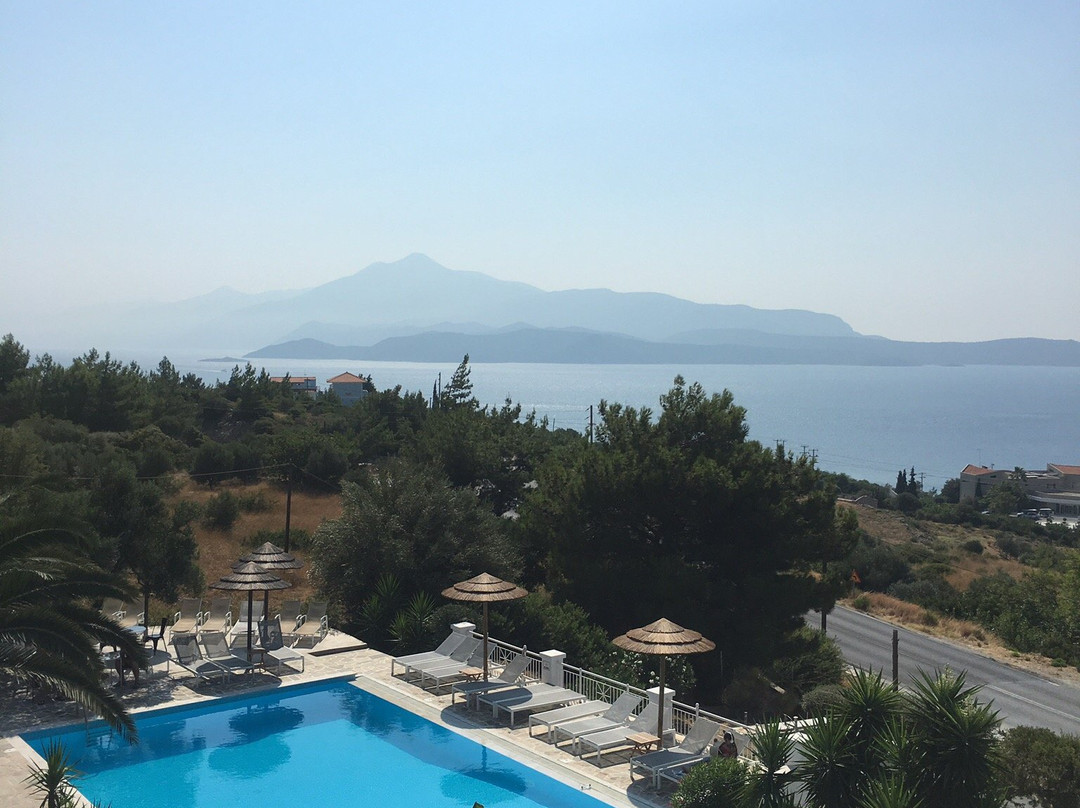 Anthemoessa Villas主图