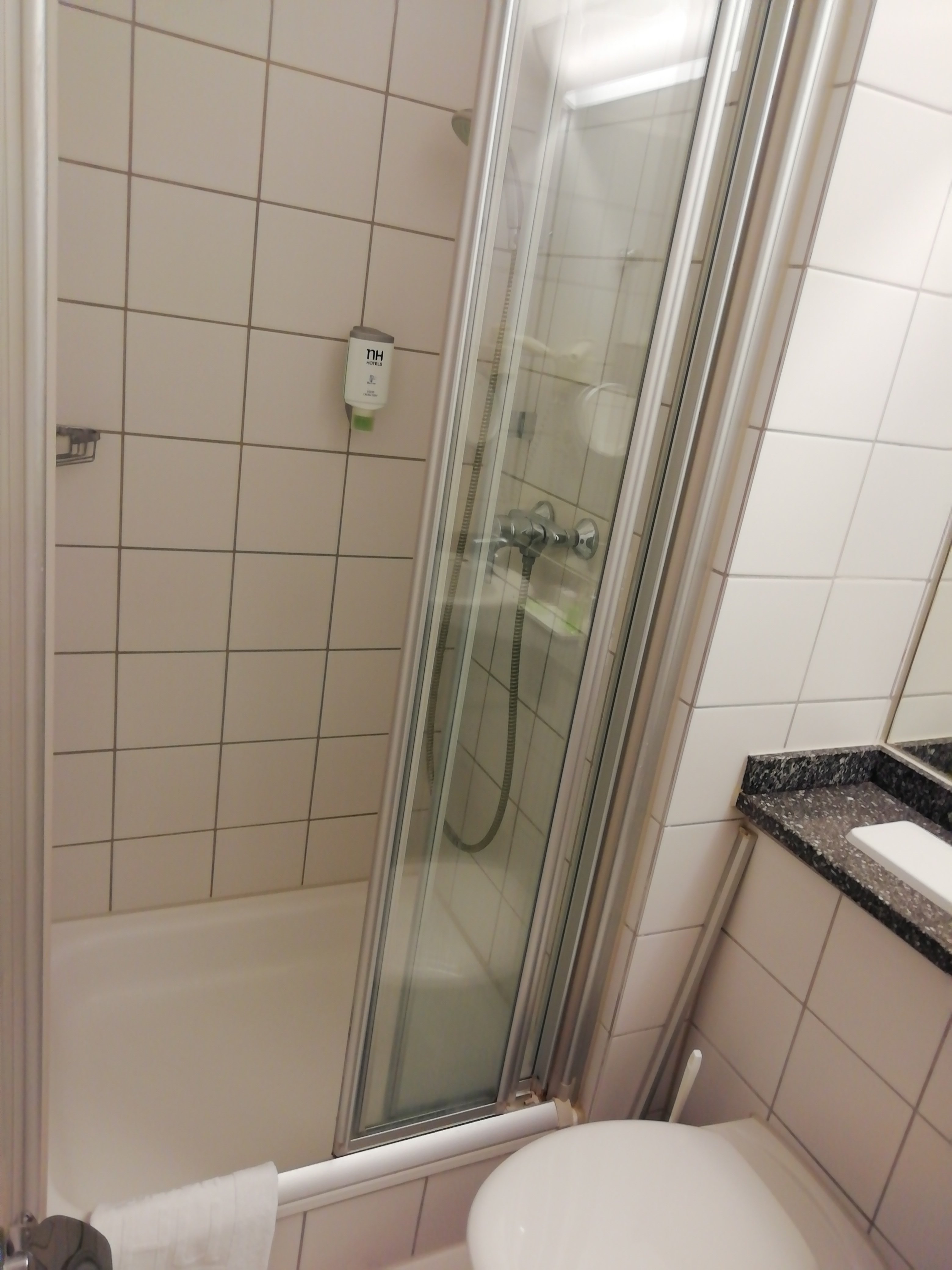 NH Hirschberg Heidelberg-浴室