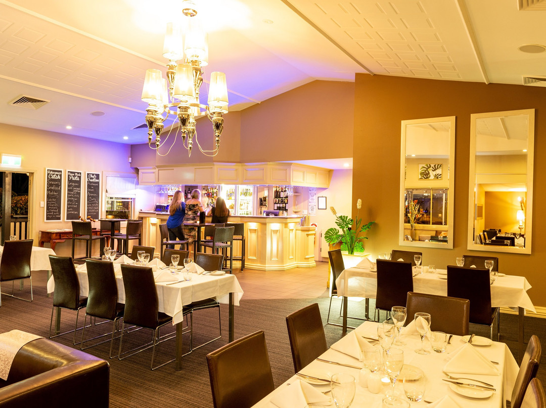 Seasons on Ruthven Restaurant