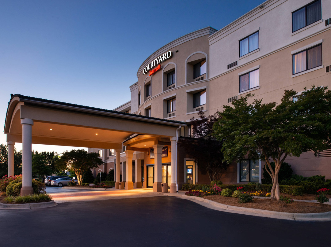 Courtyard by Marriott High Point主图
