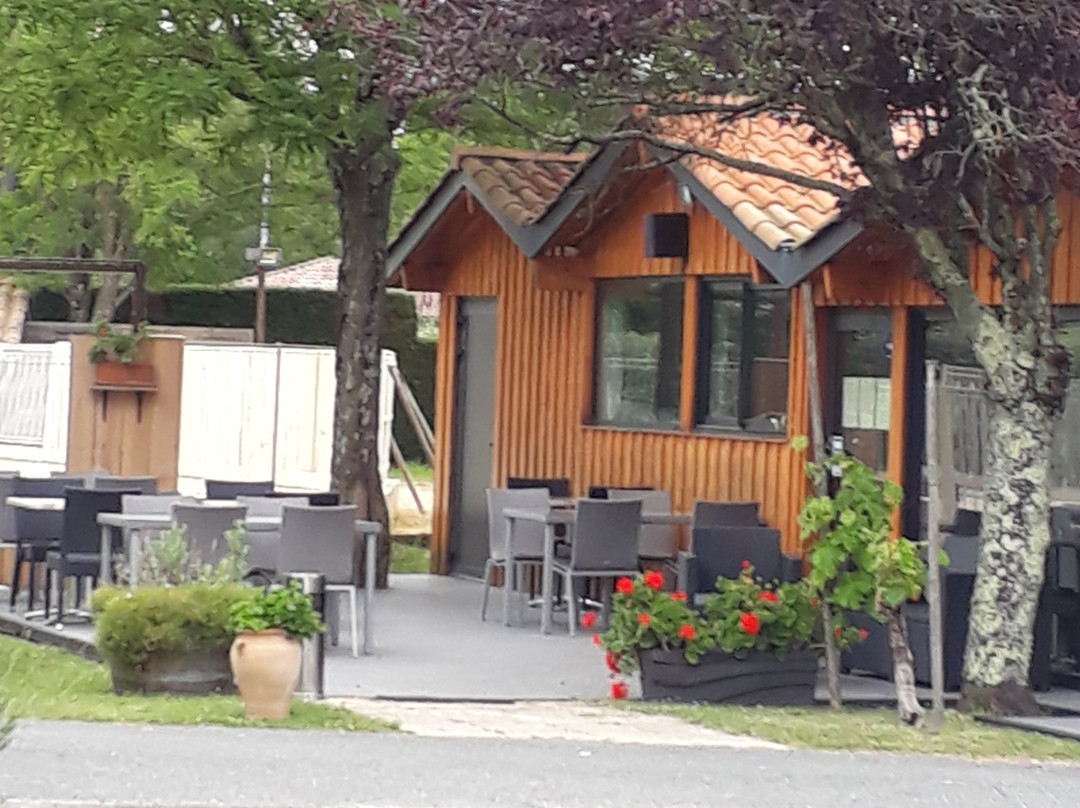 Le Porge餐馆和美食-Restaurant La P'tite Maison